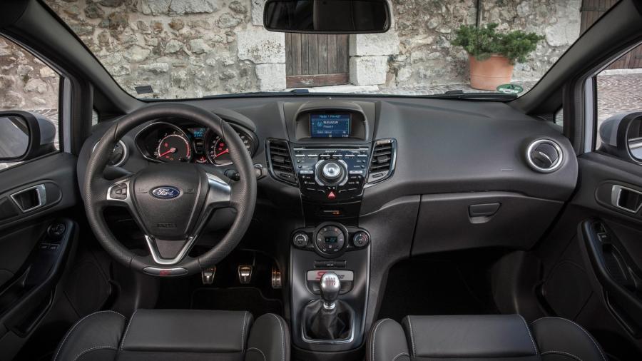 Торпедо Ford Fiesta ST200 by Mountune 2016 года  (фото 6 из 10)